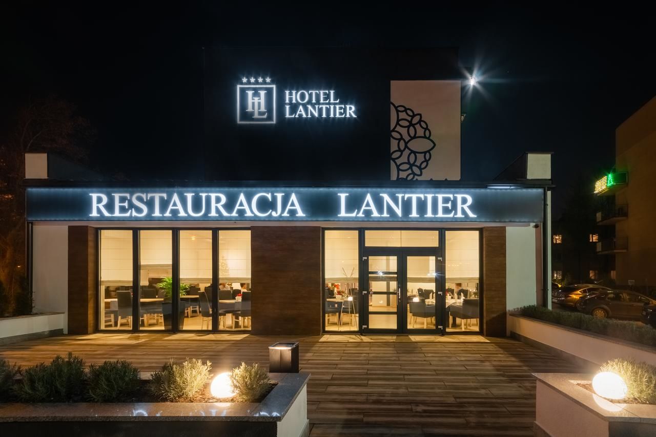 Отель Hotel Lantier Бытом-38