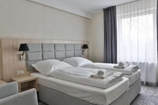 Отель Hotel Lantier Бытом Улучшенный двухместный номер с 1 кроватью-18